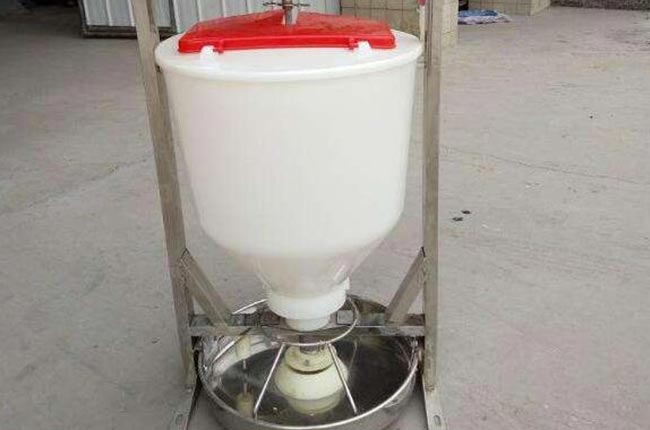 豬用粥料器的使用特點介紹